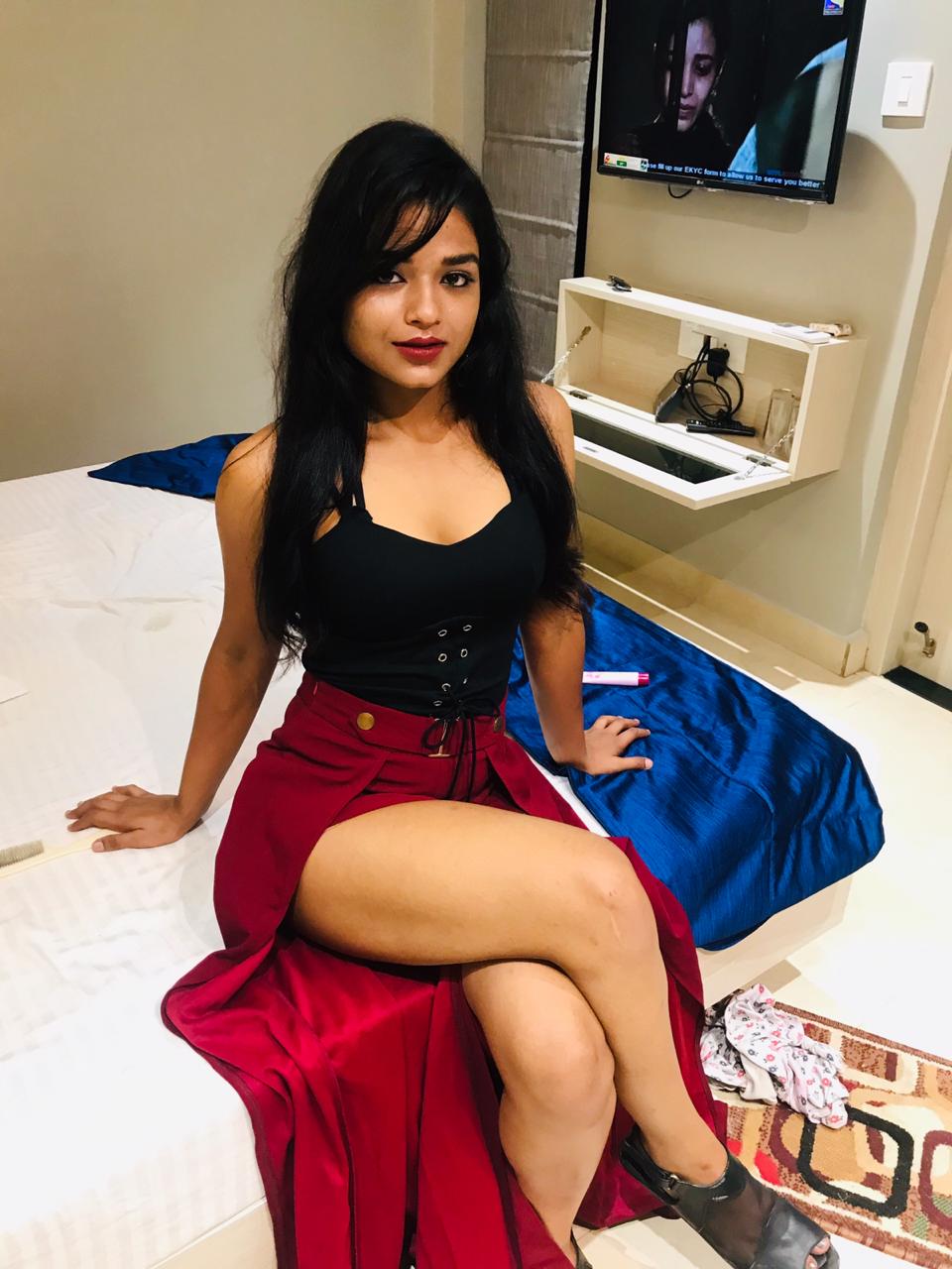 Call Girls in Defence colony 96*67*25*96*44 TOP CLASS VIP MODEL AVAILABLE genuine SERVICE short 2000