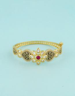 Get Much Variety of Fancy Bracelet for Girls at Affordable Cost.