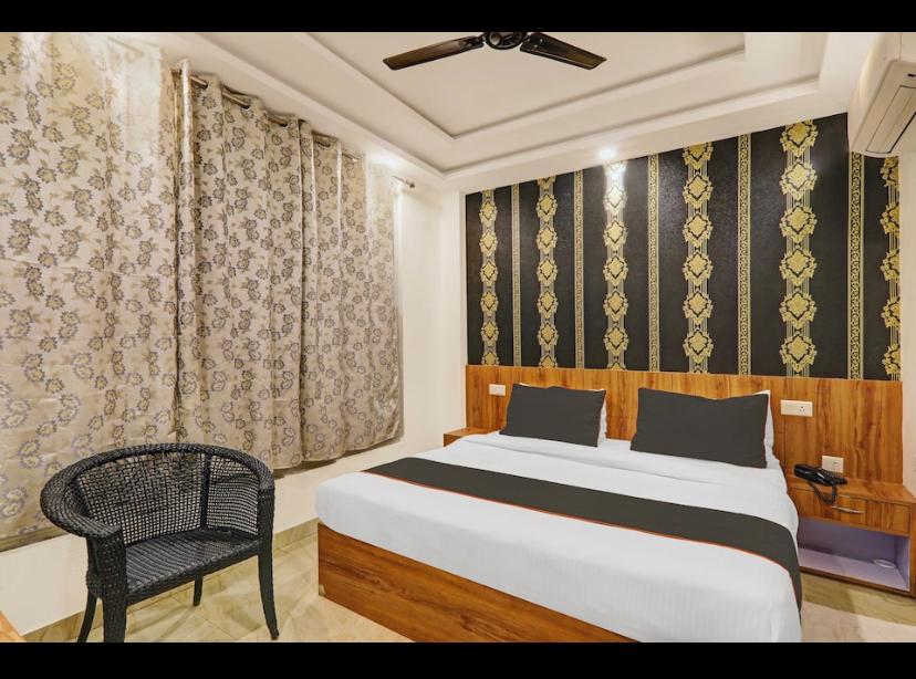 Couple Friendly Hotels In Gomti Nagar